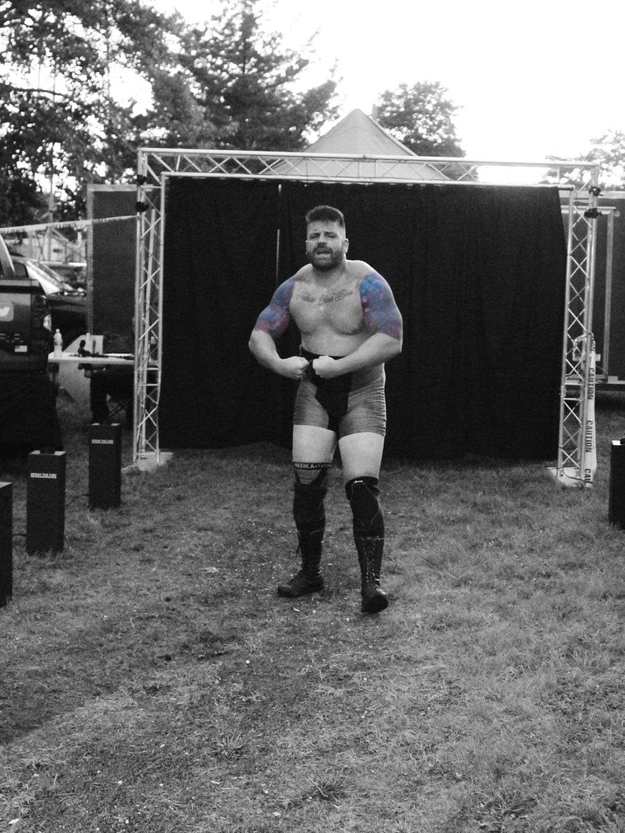 johnkevin_01's tweet photo. TRAP! CITY! #trapcity #trap #city #traps #mountains #johnnymoran #thedarkhorse #thesonofscranton #morangang #moran #johnny #scranton #nepa #pa570 #sdd #est1988 #followyourbliss #powerlifting #ink #bodybuilding #fitness #tattoos #inkman #americanmademuscleco #americanmadebeardco https://t.co/xlB8tsuSuD