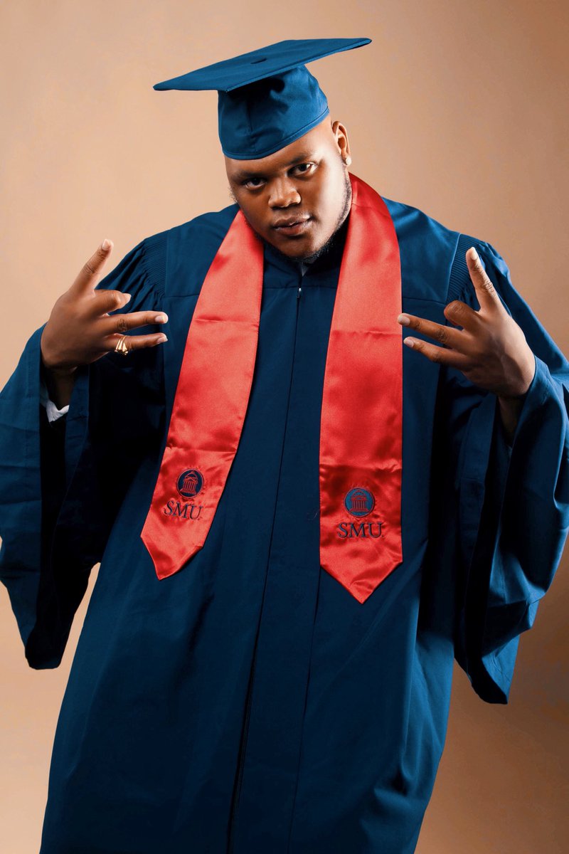 coachdgary's tweet photo. โEducation is our passport to the future, for tomorrow belongs to the people who prepare for it today.โ -Malcolm X
Canโt explain how it feel, just happy to be here ! Thank You God! ๐๐ฝ
๐ธ: @CallTcooks https://t.co/44ZXJrr6Yy
