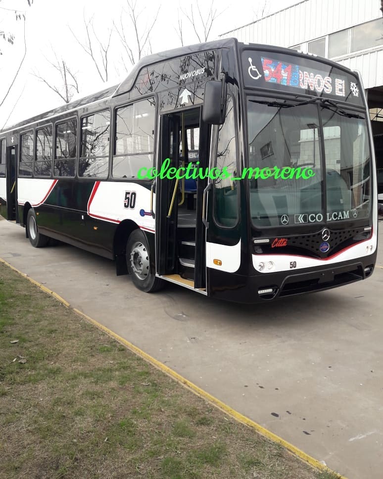 CiudadDeBondis's tweet photo. Y ESTO?

#Nuovobus volviendo a hacer de las suyas con los cortes de pintura, ya lo vimos con el coche de la Línea 391 y ahora preparan este coche para la #Linea541 de Lomas de Zamora, empresa #Yitos.

📸 Instagram Colectivos_moreno https://t.co/3u4JHLMVWU