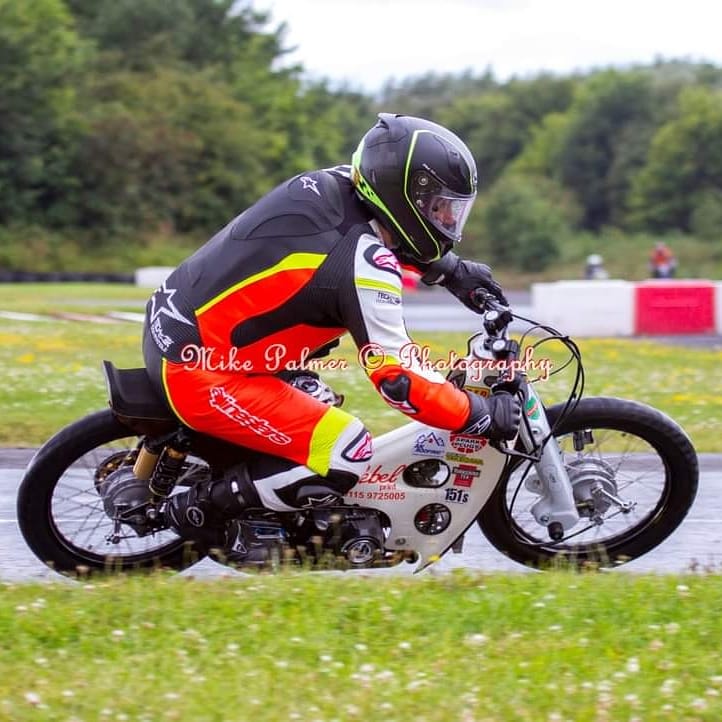 Linksmc's tweet image. Some photos from the week end #linksracing #linksmotorcycles #eastmidlandsolutions #rebelprint #akroofing #buildbase