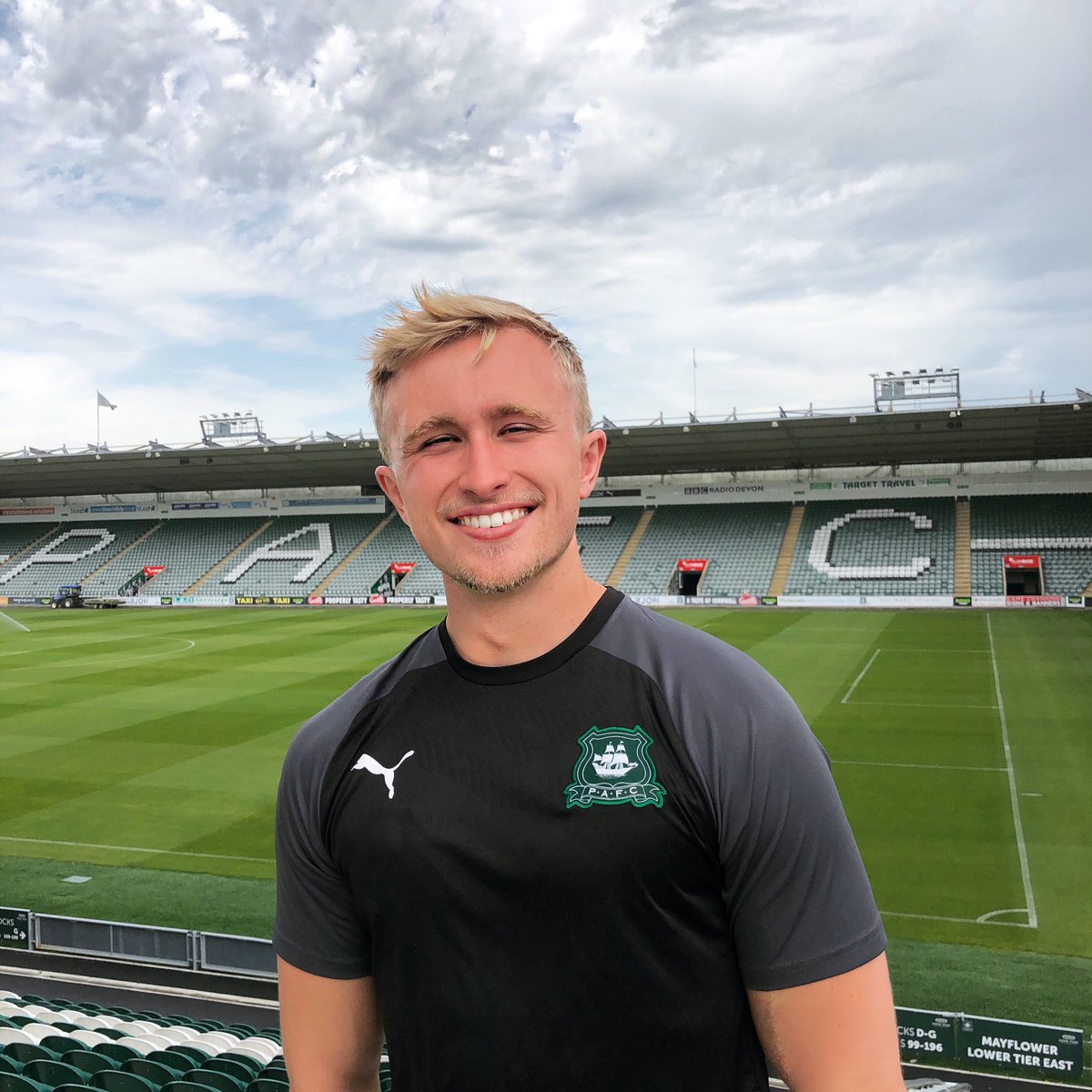 ehowellphysio's tweet photo. Delighted to be joining @only1argyle for the 2020/21 EFL Sky Bet League One season.

Looking forward to a great season. https://t.co/mm2IAnpihW