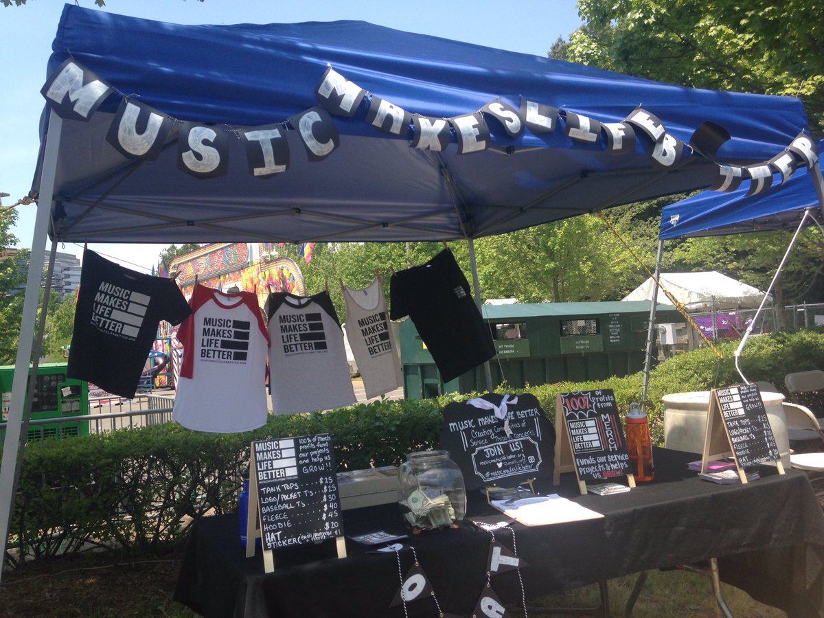 mmlb_org's tweet photo. #TBT to our first #MMLB tent @CelebrateFFX in 2016 ⛺️ We miss being able to interact with our community💛🎶

#musicmakeslifebetter #celebratefairfax #community #wemissyou #summer https://t.co/GnKnh2qRBj