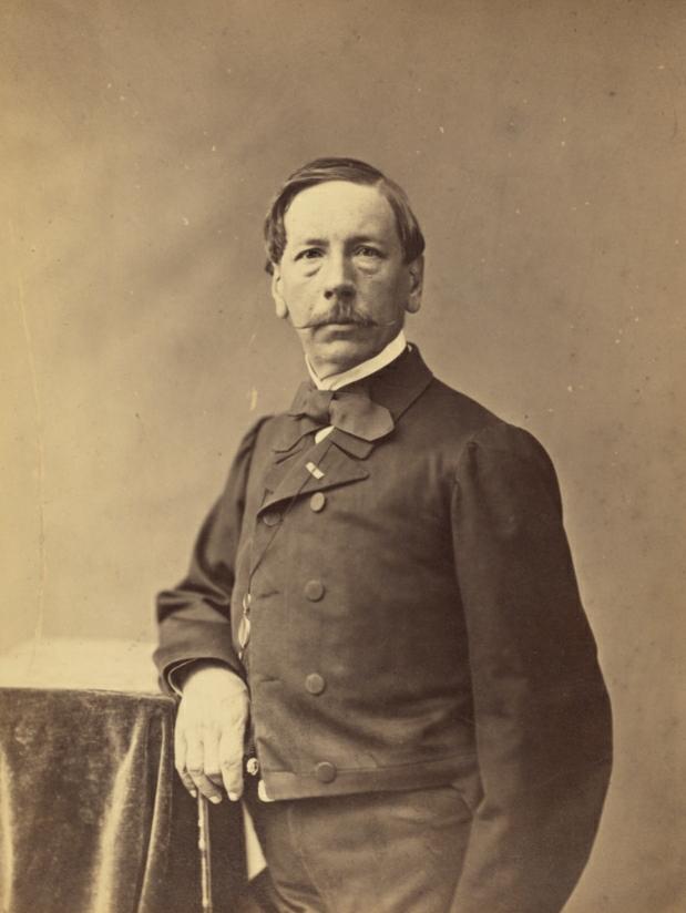 Il y a 150 ans aujourd'hui décédait à Paris le peintre Eugène Le Poittevin (né le 31/07/1806). Je suis très fière d'avoir écrit sa 1e biographie, parue en juillet dans le catalogue de l'exposition que lui consacre le <a href="/museedefecamp/">Les Pêcheries</a> : "L'invention d'Étretat" (Portrait par Nadar)