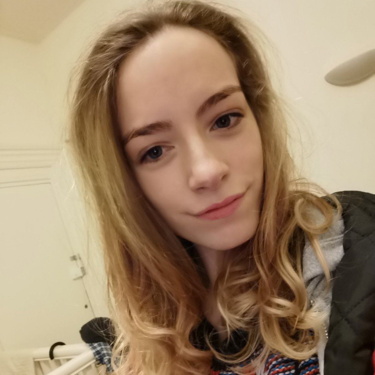 Emma Burns (@EmmaBur83231682) Twitter