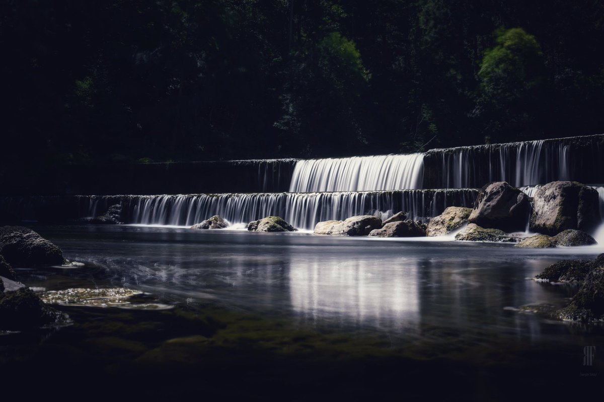 regfleur99's tweet photo. L’Areuse #areuse #river #swiss https://t.co/2062cnnlll