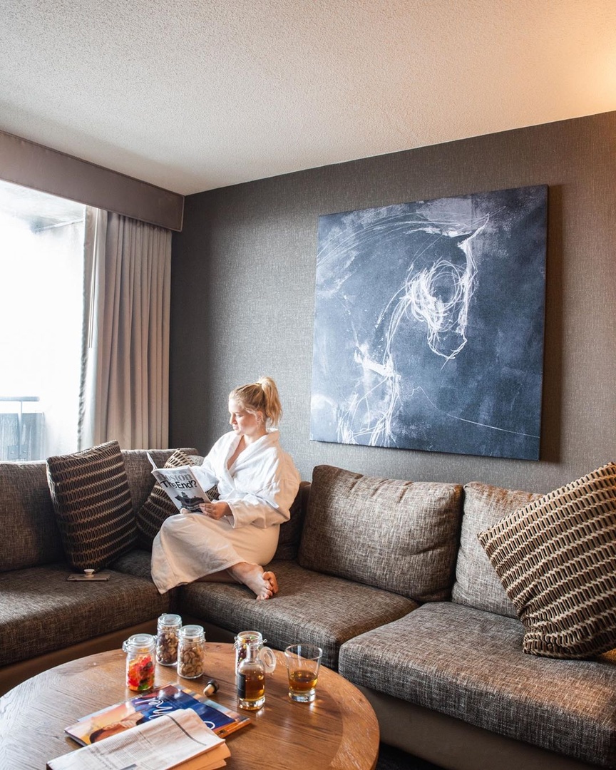 Revere Hotel tweet media