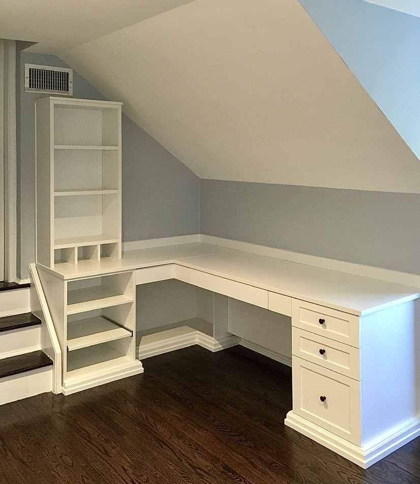 transFORMhome's tweet photo. A Home Office in NYC ready to be filled with personal items to get transformed into the homeowner's lifestyle!

#ThrowbackThursday #TBT #techthursday #transformhome #workfromhome #homedecor #decor #cabinetry #tfhome #customcabinetry https://t.co/cZc3Yskz6h