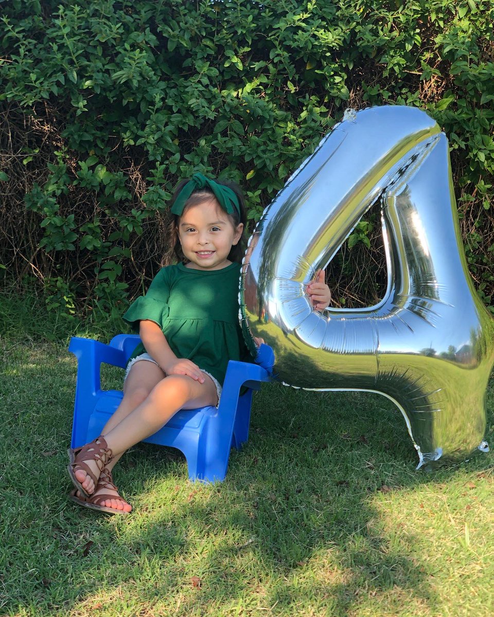 j5perez's tweet photo. Baby girl turned 4 on August 2nd 😍😍 https://t.co/et8sGqEFqh