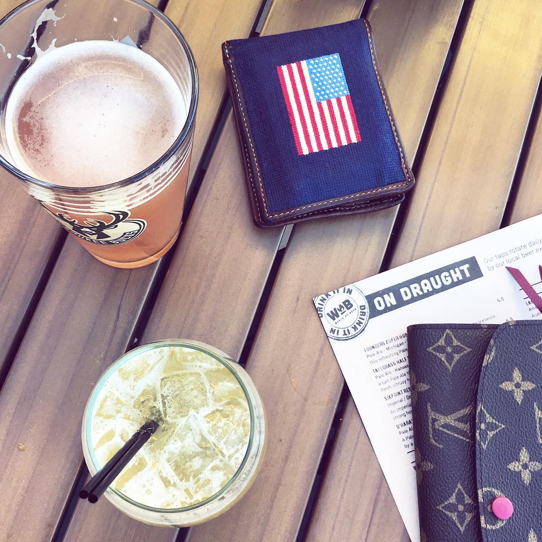 wobmiddleton's tweet photo. His and hers! 🍺🍹 [Photo cred: 10thandjames] #WobMiddleton #WorldOfBeer https://t.co/klHYIZlsQt
