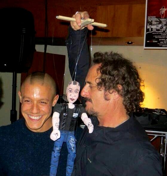 GeppettoMoreash's tweet image. Just listened to the first episode #THEOryPOD . I'm hooked. It was great to hear you guys together again. My new podcast to carve by.
@Theorossi @KimFCoates #ReaperReviews