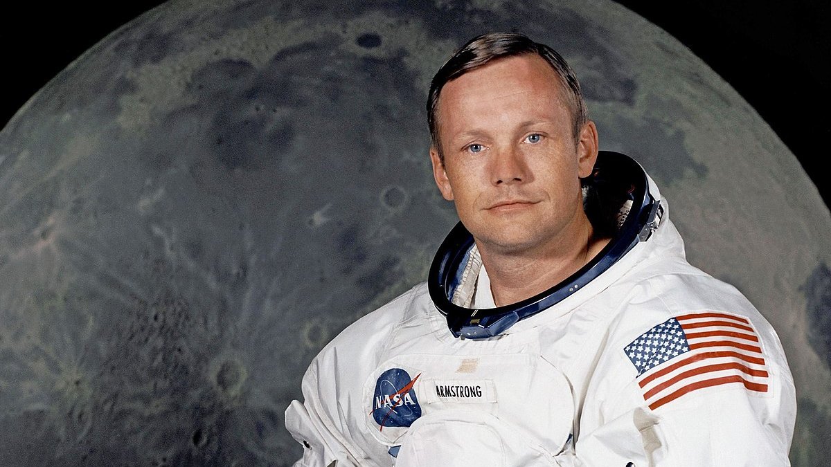 A very special Happy Birthday to the first man to step on the moon, Neil Armstrong! Credit: 