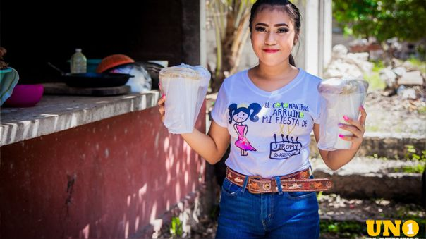 Quinceañera se quedó sin fiesta por la COVID-19 y decidió usar el dinero para ayudar a sus vecinos. https://t.co/h6TEDjSikO https://t.co/ZVF7LuPRY0