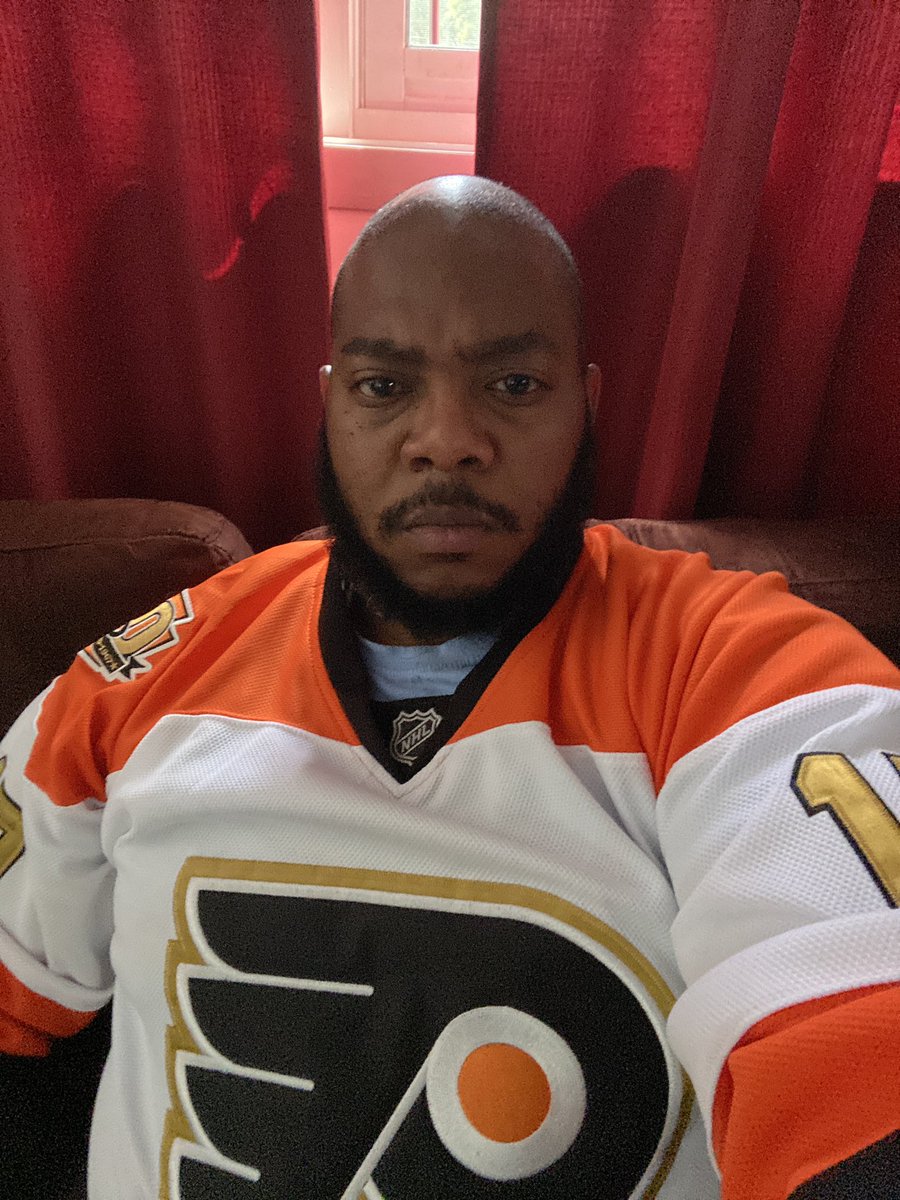 TSean Laws tweet media