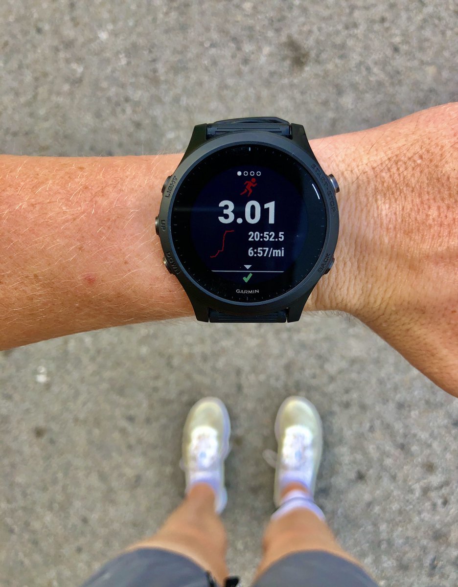 UncleFraz's tweet image. eating way too good the last two weeks . time to tighten it up a bit like i’m Bronsoliño . 👨🏻‍🍳

Song of the Day:
Swerve on Em (feat. @asvpxrocky) - @ActionBronson 

🏃‍♂️ | #MissionTWO ➕➕