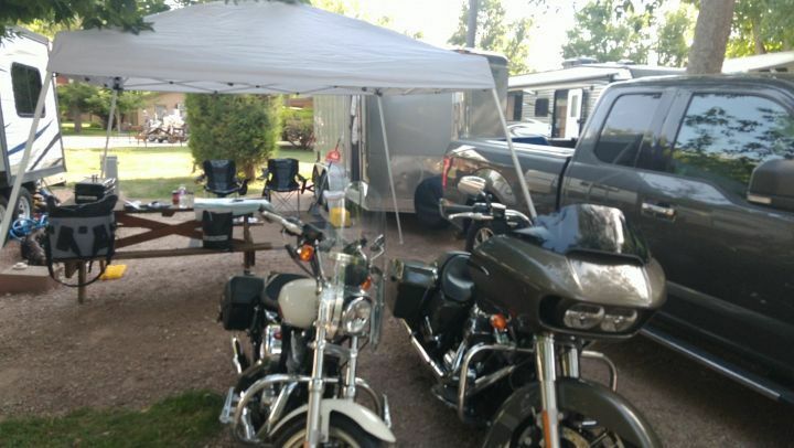 We made it!! Setup camp went really smoothly. Every time we take the trailer out I find new improvements I want to do when I get home😁. #donohueadventures #Sturgis2020

#diycamper #diycampertrailer #cargocamper #campertrailer #cargotrailerconversion … instagr.am/p/CDkT_x0DbnC/