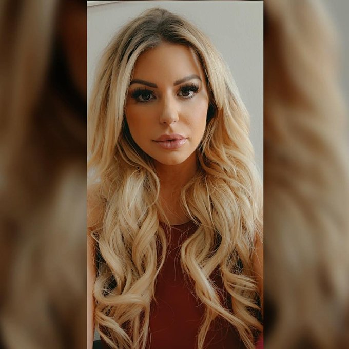 Smiling gives you wrinkles https://t.co/3lEQ4iNE4p<a href="/tag/gucci"class="tags"><span>#gucci</span></a><a href="/tag/rzr"class="tags"><span>#rzr</span></a>