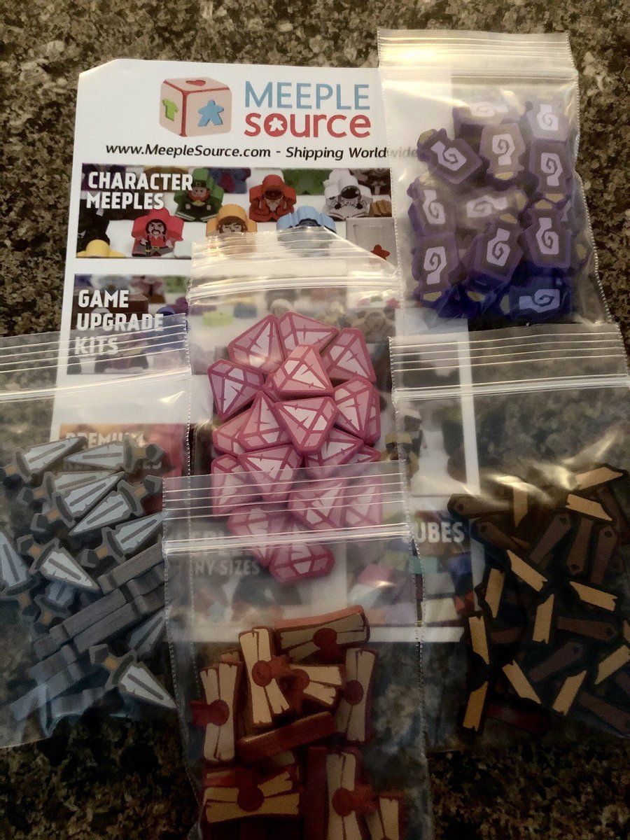 Jess Cassady 🦖 🌻 tweet media