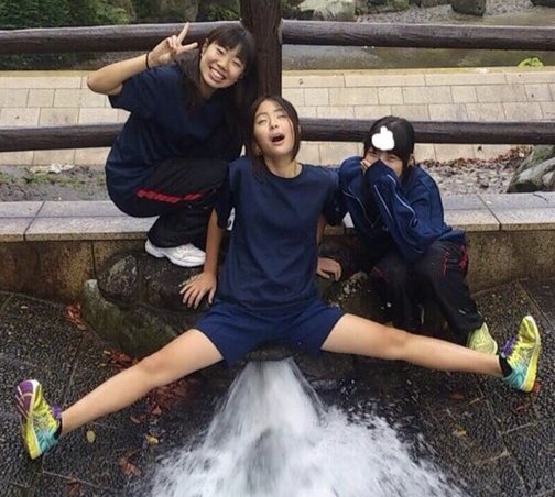 Почему течёт вода. Почему текут слёзы из глаз. Почему вся теку. Гераклит эфесский логос. Почему вся теку.