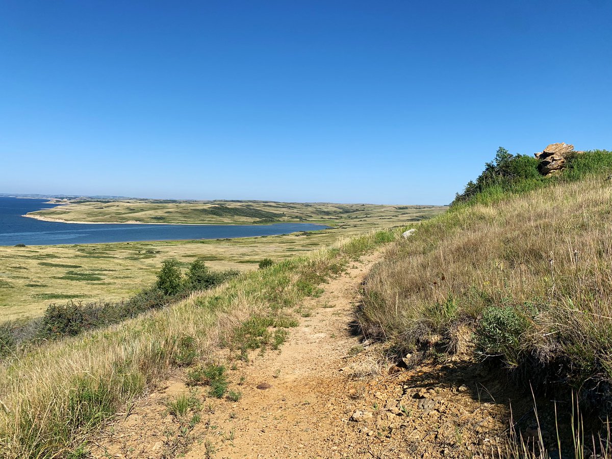 WanderTheMap's tweet photo. Loved hiking the Nux Baa Ga Trails this morning at Indian Hills Resort! So many pretty views overlooking Lake Sakakawea 😍 #BeNDLegendary #GarrisonND https://t.co/1itvmb2QJo