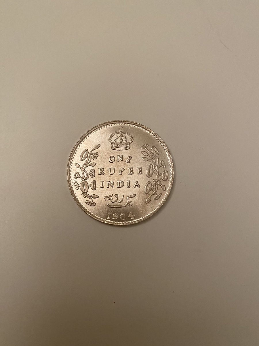 priyahluwalia's tweet image. I finally got time to clean and organize some old stuff. I found this #oldcoin from 1904. It was given to me by my grandmother on my 18th birthday. Miss her:-(
#onerupee #oldcoin