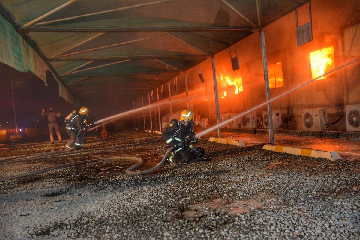 Mrshah011's tweet photo. Fire breaks out at the Haramain Railway Station, Jeddah. The train service connects the holy cities of Makkah & Madinah. 😱🔥 Station in Jeddah😭Ohhh Allah Please Forgive Us And Please Mercy upon Us🙏 💔😭
#Fire_breaks #haramain_Railway
#Jeddah https://t.co/21mDOjkOWZ
