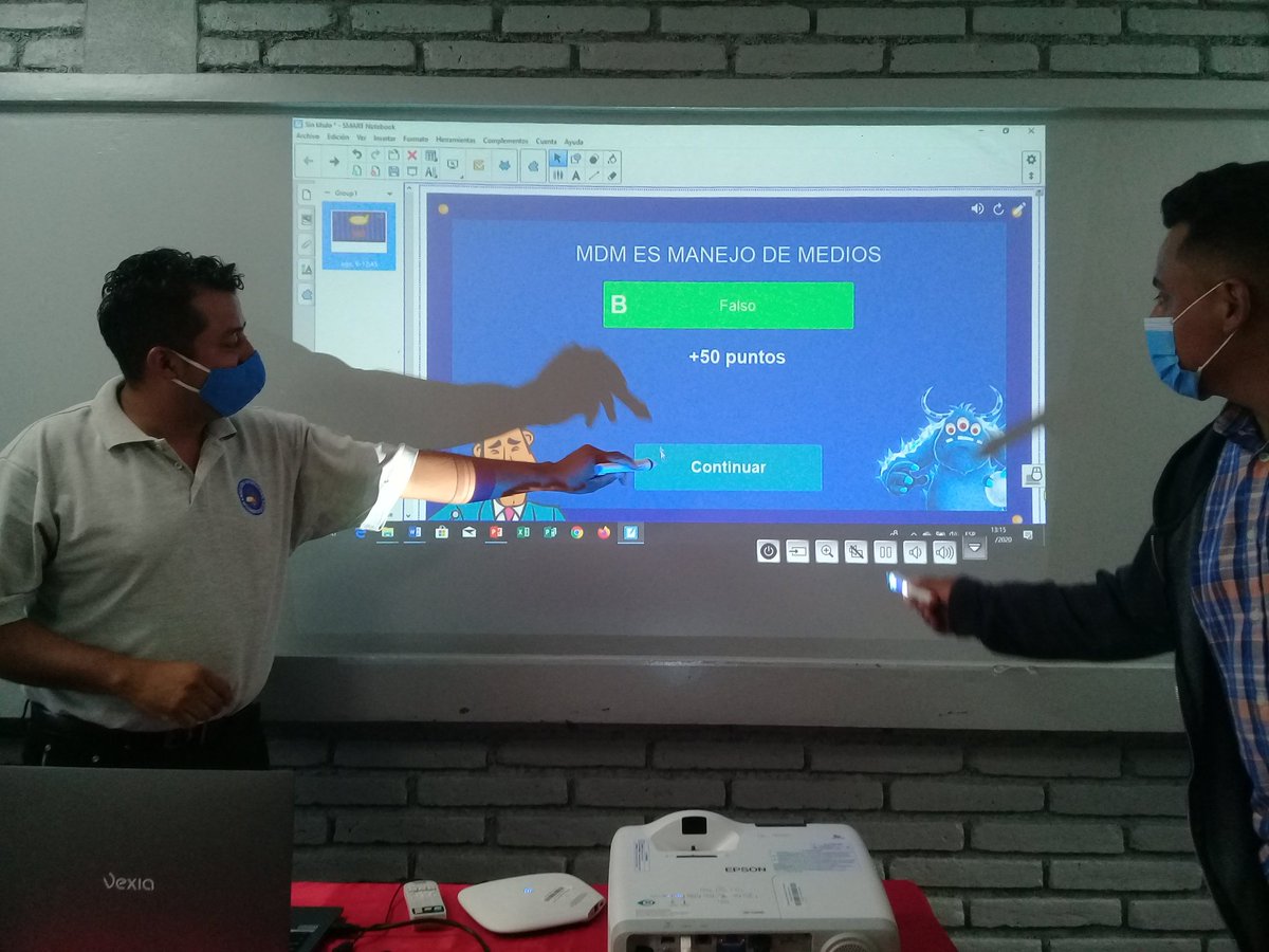c_lisimaco's tweet photo. En el centro escolar, se realizó la réplica de capacitación a docentes de primaria" Uso y manejo del Aula Digital Móvil.
#OrgulloPatrio 
@de_jinotega 
@DJinotega 
@minednicaragua https://t.co/SuduZKUKHI