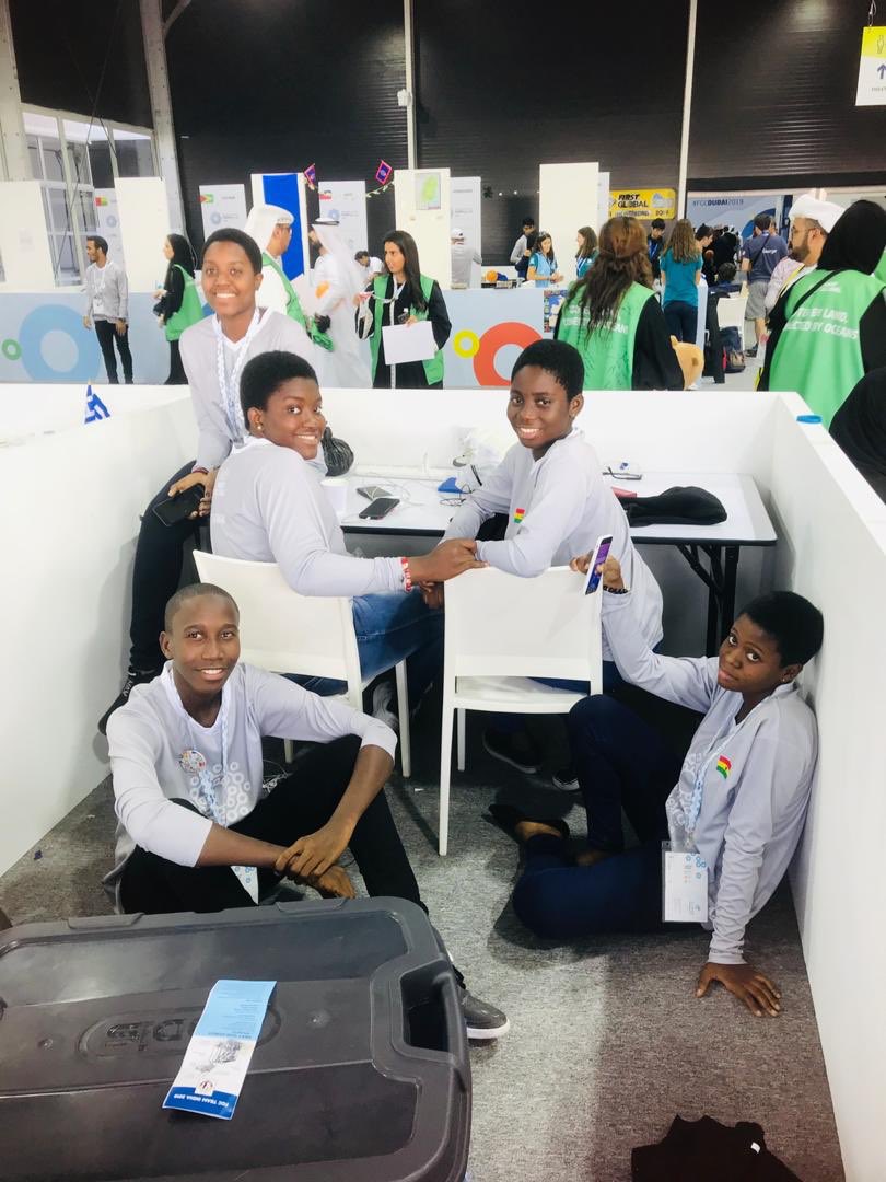 stembees's tweet photo. Time flies! Throwback to last year’s @f1rstglobal, #teamGhana.
#YouveGotAFriendInMe
#STEM
#STEMBees https://t.co/wqiBdZIckF