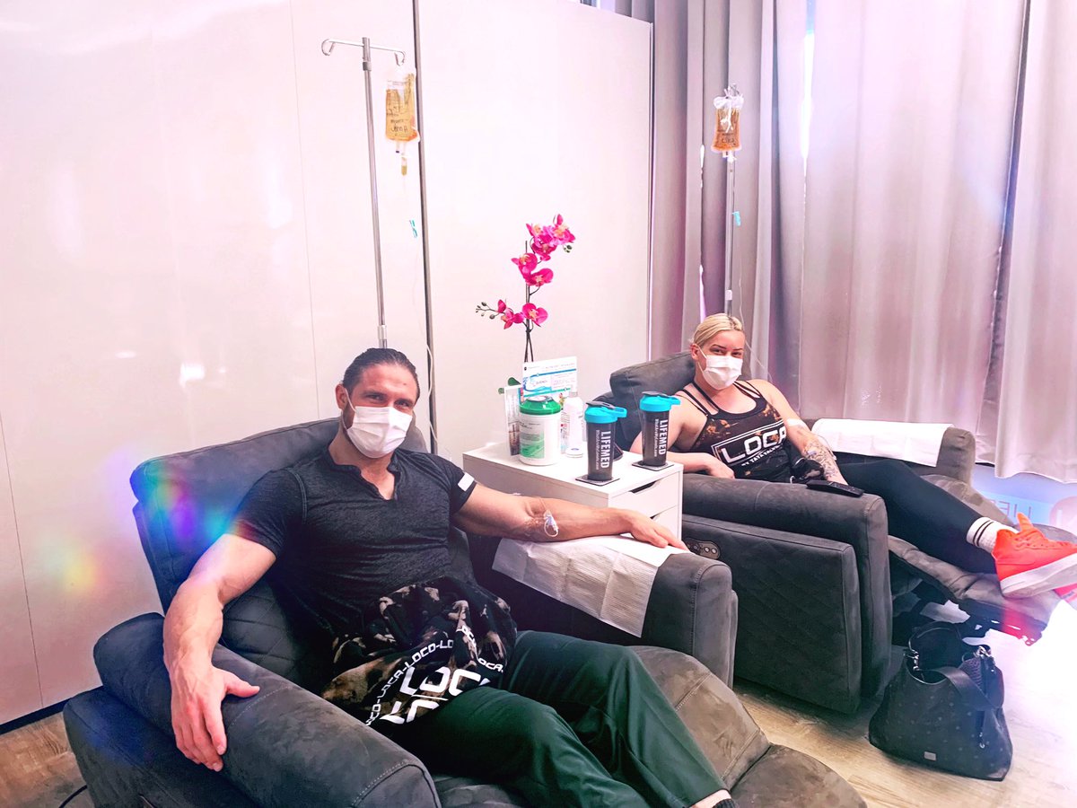 TheRealMorrison's tweet photo. Great day at @LifeMedInst with @TheTayaValkyrie - upgrading ourselves #Stemmies https://t.co/oMWPuzzG48