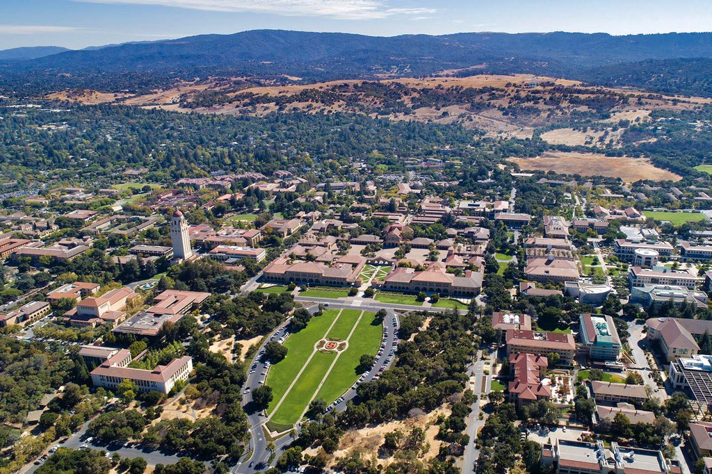 Amazing Colleges tweet media