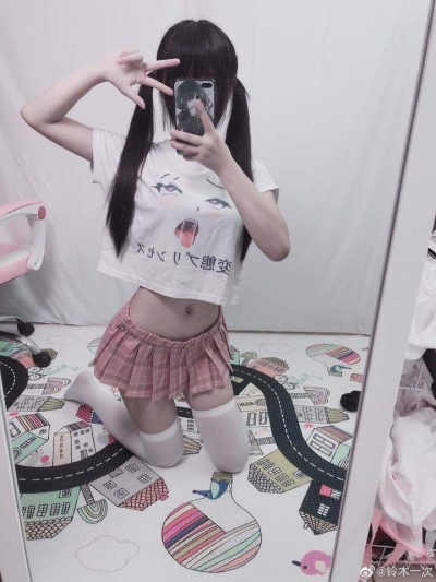 Getting_Skinny_'s tweet photo. #skinny #skinnygirl #thin #thinspo #thinspiration #ribs #bones #thighgap #thigh #proana #promia #skinnyfetish #anafetish #skinnygirlfetish #thinfetish #fetish https://t.co/9fubHJgJrC