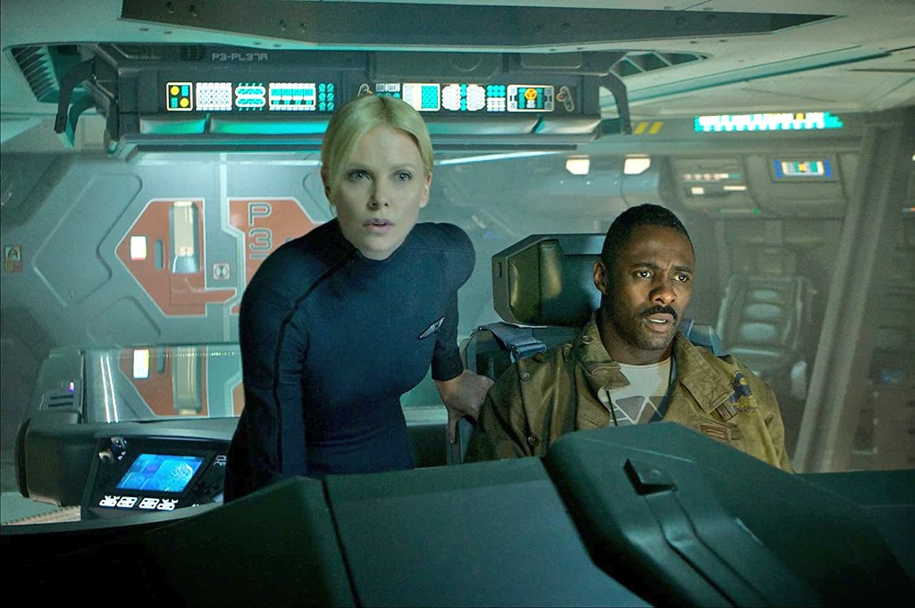 Destacó también la composición de su personaje en el thriller de ciencia ficción “Prometheus” (2012), como líder de una expedición espacial.Los papeles posteriores de Theron incluyeron la parodia de pistolera en “A Million Ways to Die in the West” (2014);