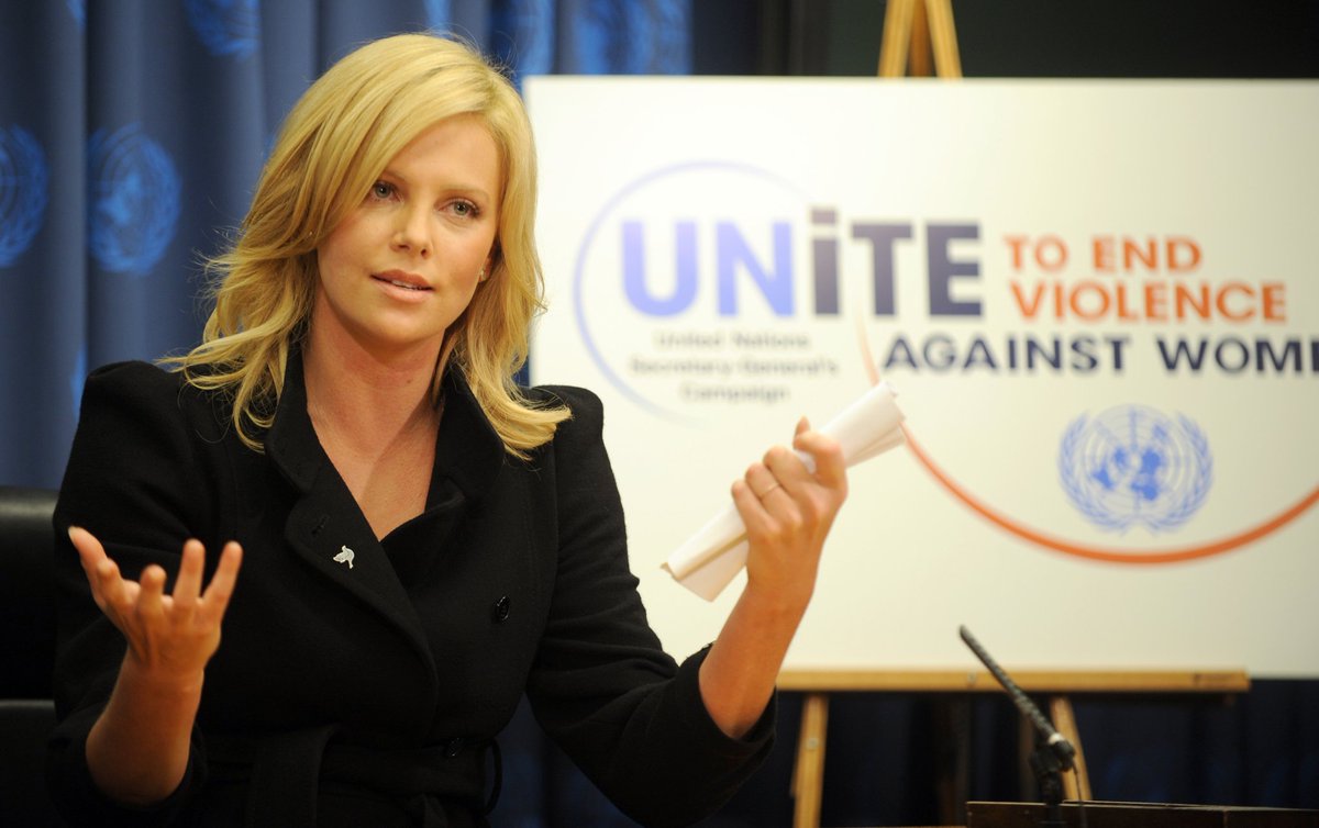 contra el VIH/SIDA.En 2008, fue nombrada Mensajera de la Paz de la ONU. En palabras de Ban Ki-Moon:"You have consistently dedicated yourself to improving the lives of women and children in South Africa, and to preventing and stopping violence against women and girls".