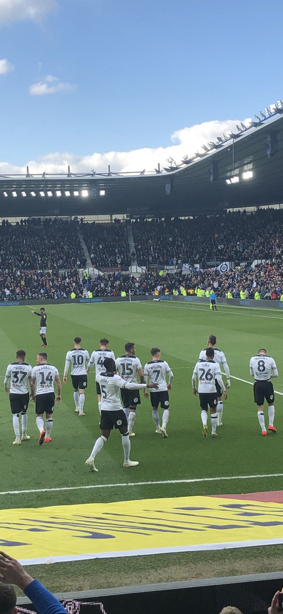 God I miss those days and that squad 😭 get me back to PP 🐏 @masonmount_10 @harrywilson_ @maxbird10 @fikayotomori_ @Jayden_bogle @BradJohnson15 @TomLawrence99 @jackmarriott94 @TheRealAC3 @RichardKeogh_6 up them Rams 🐏