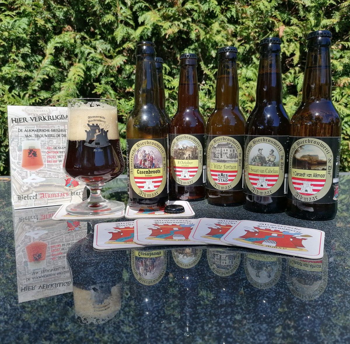 We zijn vroeg dit jaar, maar vol trots presenteren wij ons nieuwste bier:

Casenbroots, een bokbier

Nu al verkrijgbaar bij diverse verkooppunten of te bestellen in onze webshop.

brouwerijdedie.nl/webshop
brouwerijdedie.nl/waar-te-koop