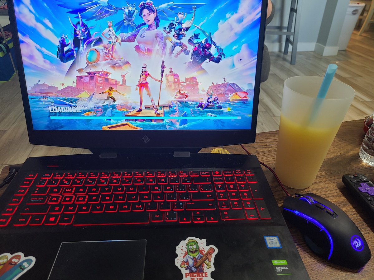karebearxp's tweet photo. Pc fortnite (k&m) yikes and mimosas. Let's have some shit game play!!!! #fortnite #pcfortnite #mimosas #terriblegameplay #km https://t.co/AMCzdugvFR
