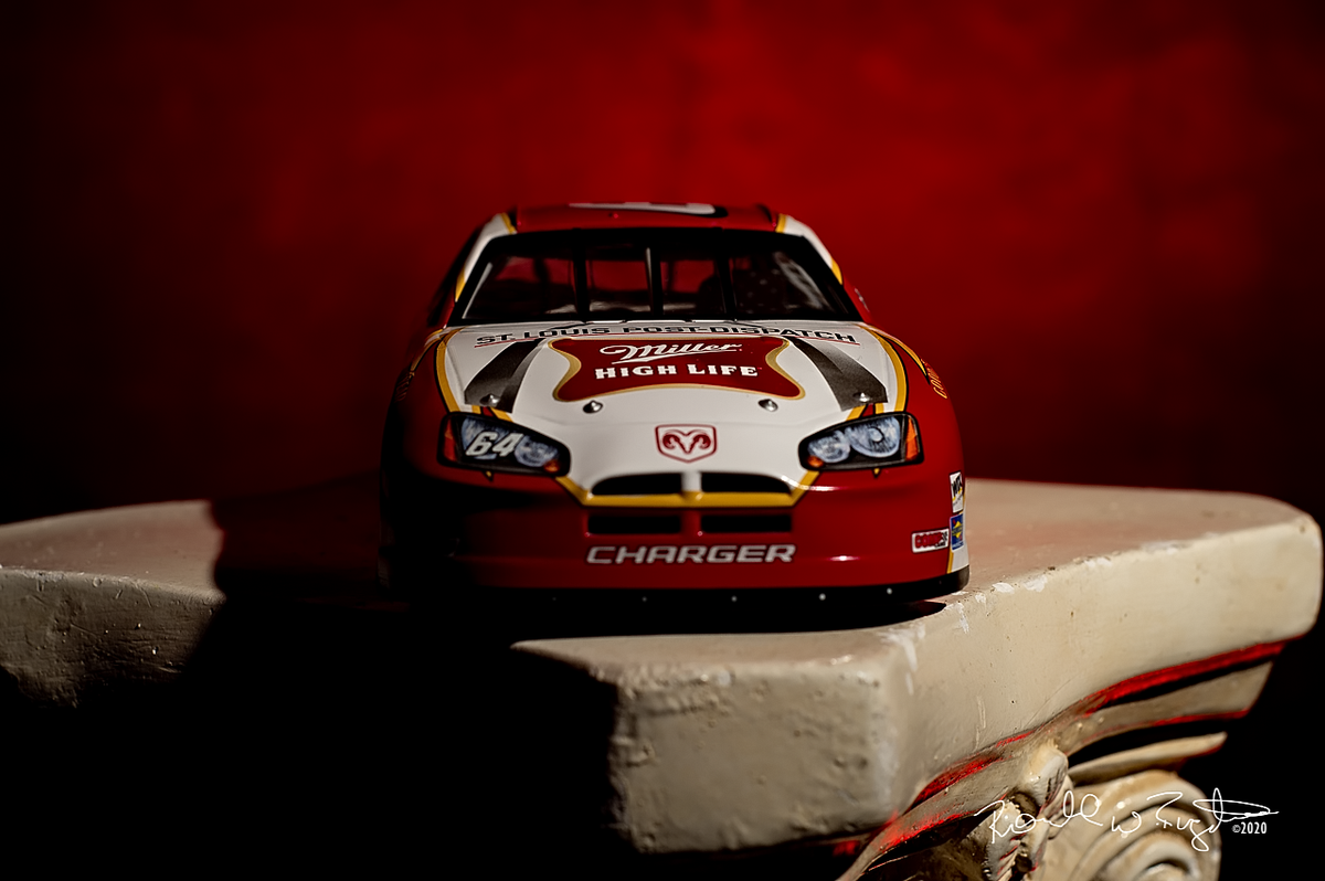 CheapSeatsPhoto's tweet photo. If only I knew of someone who lived locally that could autograph this for me who is also a fellow Fox Alum? @Kenny_Wallace 😂! I'd even be willing to buy him some sweet tea from @McAlistersDeli in #ArnoldMO This was the last race I was at with my Uncle before he passed. https://t.co/JtFtl3oHIu
