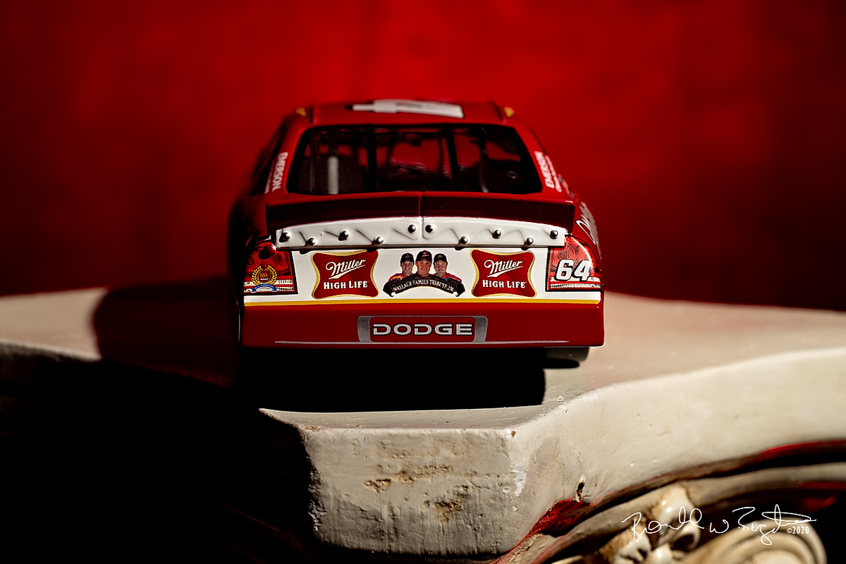 CheapSeatsPhoto's tweet photo. If only I knew of someone who lived locally that could autograph this for me who is also a fellow Fox Alum? @Kenny_Wallace 😂! I'd even be willing to buy him some sweet tea from @McAlistersDeli in #ArnoldMO This was the last race I was at with my Uncle before he passed. https://t.co/JtFtl3oHIu