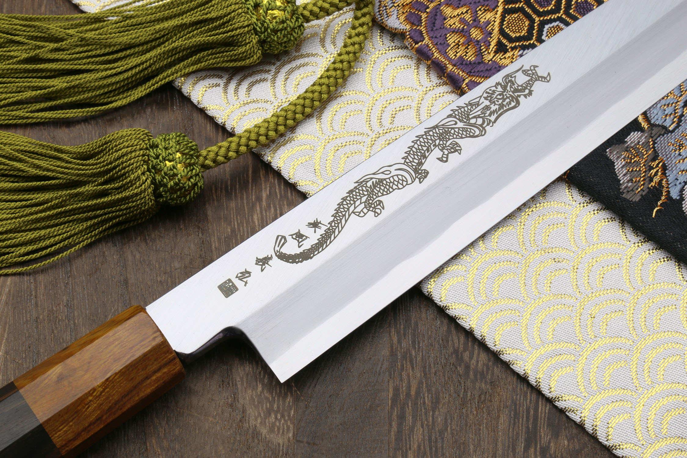 Yoshihiro Cutlery - Premium Japanese Chef Knives