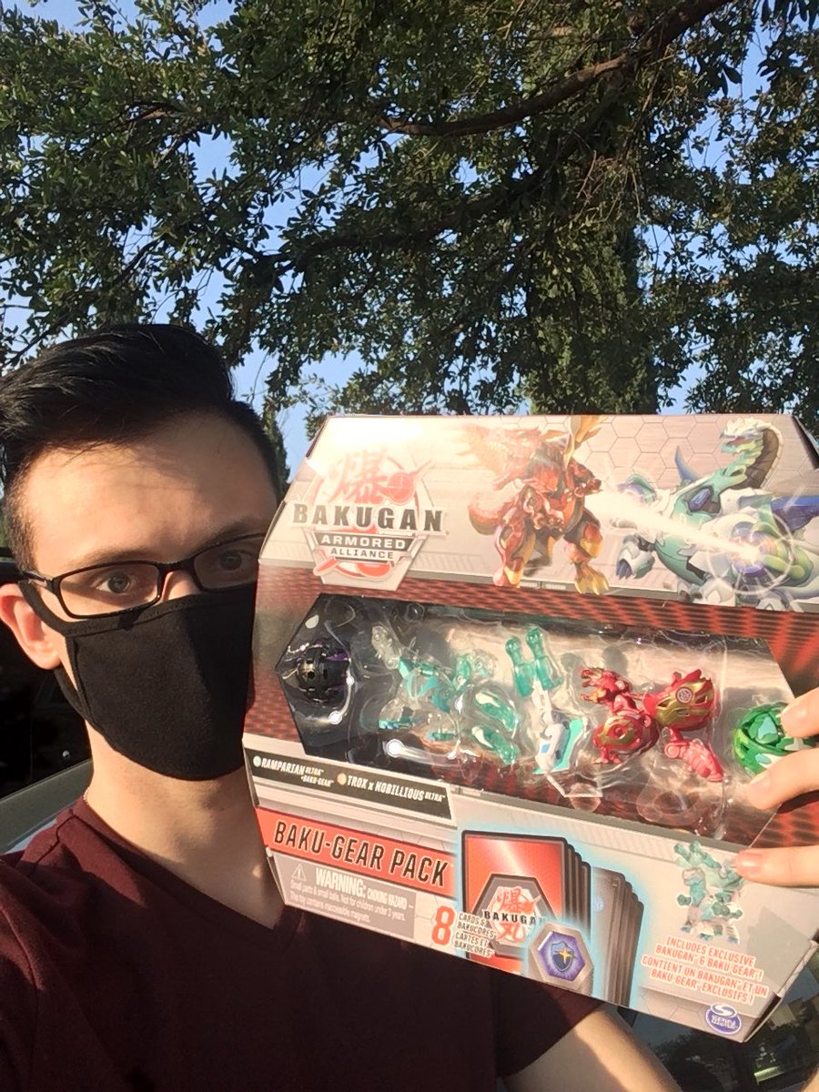 JettKuso's tweet photo. FUSION BAKUGAN FOUND! At least as far as non-target-exclusive Bakugan go. I love this leggy chicken. #bakugan #fusionforce @bakugan @SpinMaster https://t.co/SDyJTZzM1k