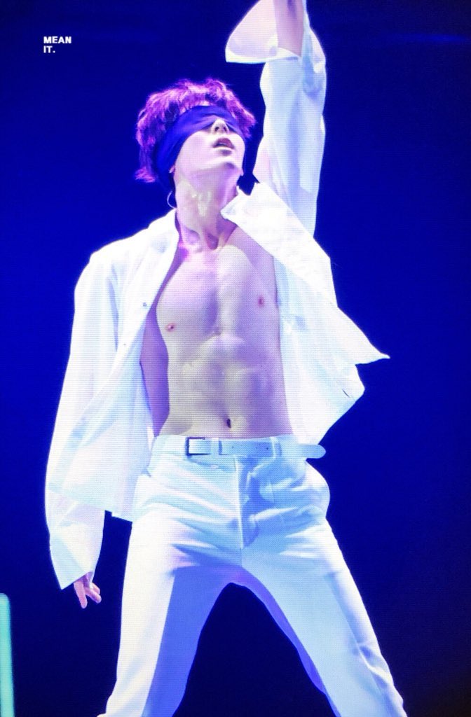 Day 7 | Shirtless Yes, I am bringing this back on the tl and just nice it’s W1 3rd anniversary too (I was a loveable back then in 2018)  #NUEST  #뉴이스트  #MINHYUN  #민현  #황민현