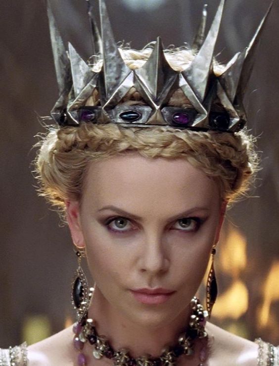 Happy Happy BirthDay My Queen Charlize Theron. 