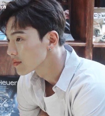 dear_latte's tweet photo. 잘모태쏘횽                           귀여우니까
٩(๑˃́ꇴ˂̀๑)۶                            봐준다♡ https://t.co/p3k7yVtojF