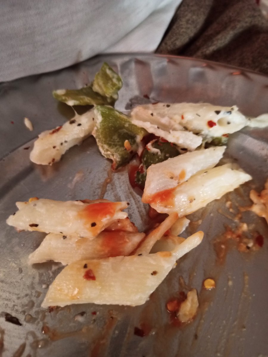 I tried making white sauce pasta today, I saw my brother eating it with ketchup. I can die peacefully now. #QuarantineQuitchen #pasta