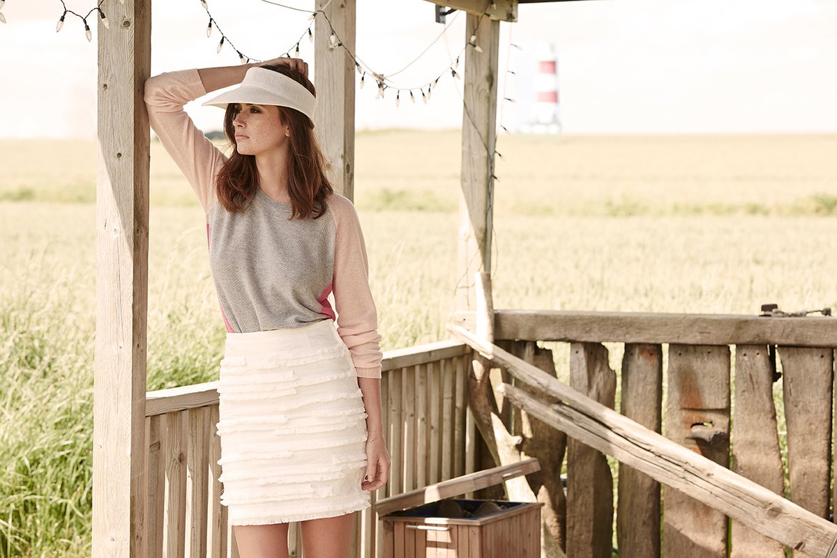 Another week I think I'll dedicate to the ladies! 😀⁠

These shots were for the same lovely client @needleknits except this time Spring/Summer, shot at a really lovely location somewhere in Norfolk. 😎☀️

 #womensfashion #womensknitwear #cashmere
#fashionphotography