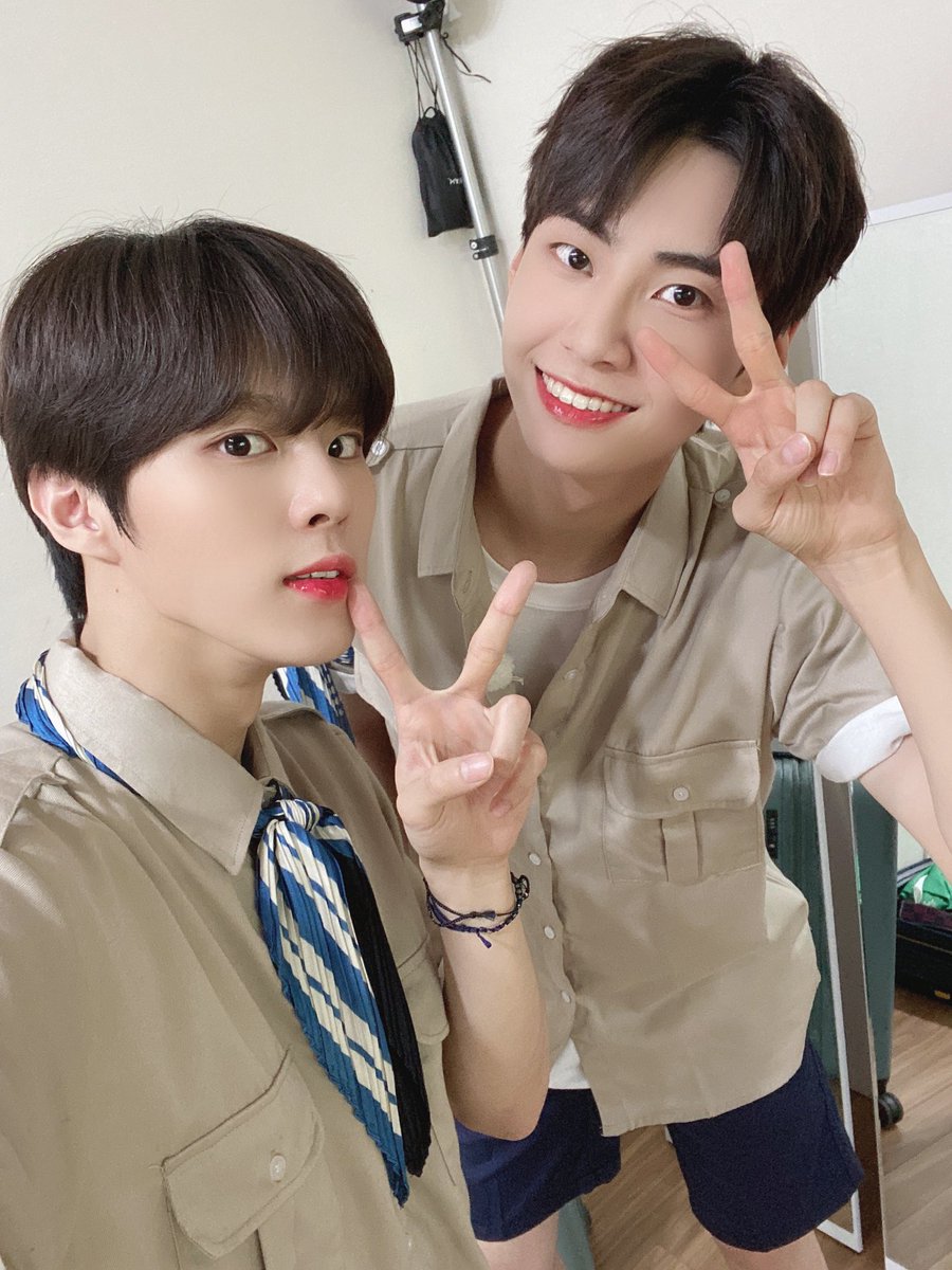 sunljh's tweet photo. 20분후!! 만나욤💖 https://t.co/LEKLu3dBbo