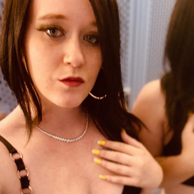 Did someone say #thighhighs? They are here @diamondscabaret for Thigh High Thursday! Come party with<a href="/tag/thighhighs"class="tags">#thighhighs</a><a class="tags" target="_blank" title="On Twitter" href="/?out=eyJ0eXAiOiJKV1QiLCJhbGciOiJIUzUxMiJ9.eyJpYXQiOjE3MjU1ODE5OTMsImlzcyI6InR3cG9ybnN0YXJzLmNvbSIsIm5iZiI6MTcyNTU4MTk5MywiZXhwIjoxNzU3MTE3OTkzLCJyZWRpcmVjdF91cmwiOiJodHRwczovL3R3aXR0ZXIuY29tL2RpYW1vbmRzY2FiYXJldCJ9.LDb8ifIwzhi__9DrokJk4jIA7fw3faxiYlQGqHlsZQwJT3VCLZQMOVGYjoUqSS1gFaqcDNSbrMi3c7SwEOTNSg">@diamondscabaret</a><a href="/tag/thursday"class="tags"><span>#thursday</span></a><a href="/tag/dancer"class="tags"><span>#dancer</span></a><a href="/tag/tips"class="tags"><span>#tips</span></a><a href="/tag/byob"class="tags"><span>#byob</span></a><a href="/tag/diamonddoll"class="tags"><span>#diamonddoll</span></a>