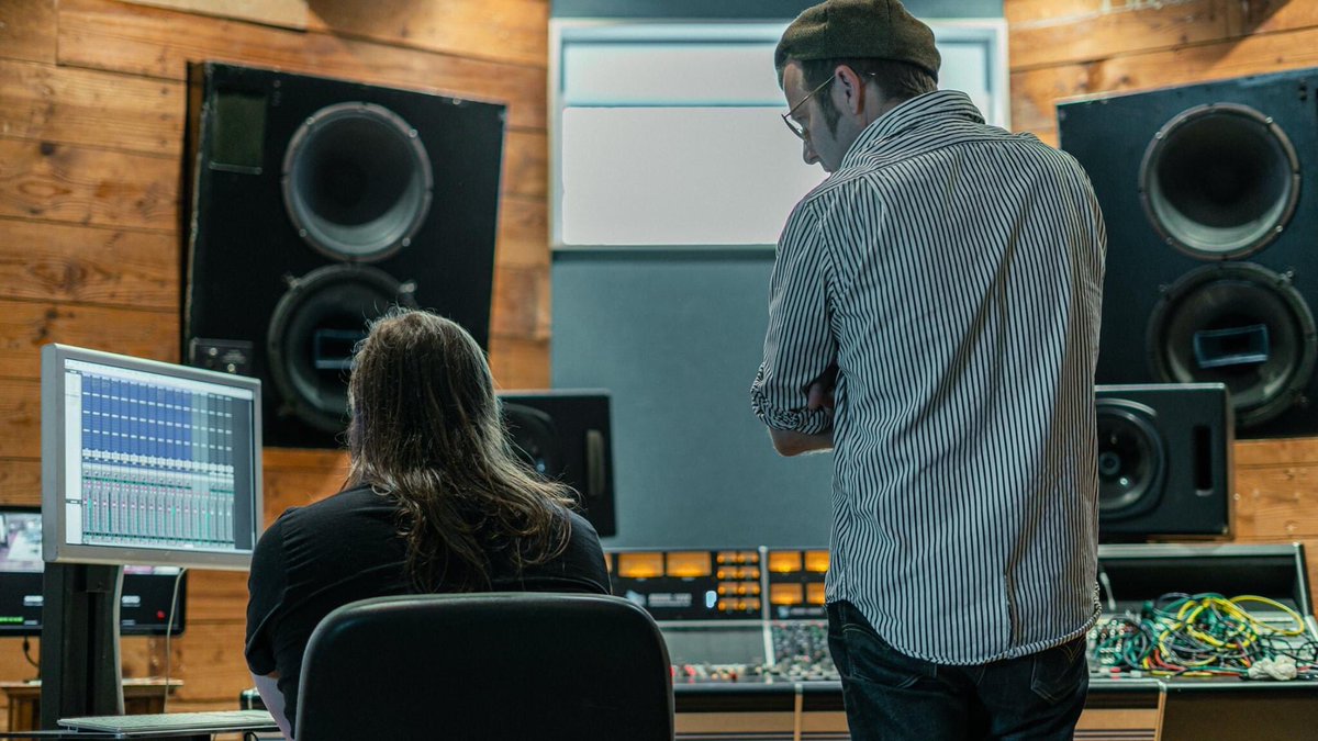 Our new EP Soak Up the Sound was produced, arranged, and mixed by <a href="/frenchiesmith/">Frenchie Smith</a> in <a href="/bubblerecording/">the Bubble</a>, Austin TX. Recorded and edited by Jas Nowicki. Mastered at <a href="/TerraNovaMaster/">Terra Nova Mastering</a> by Jerry Tubb. 

Out everywhere Friday, August 21st.
greenwitchrecordings.com/product/chill-…