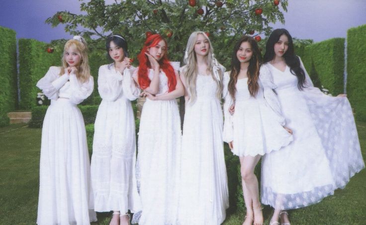 eunhabott's tweet photo. eunha bot soft hours, open;
simplemente quería decir q me alegra estar en esta familia de bots, de Gfriend, convivir con vosotras y todo, diso. Me agarró lo soft, pwrdón SJDJD. Pero eso, q os amo 1 montón https://t.co/t3og4h7baR
