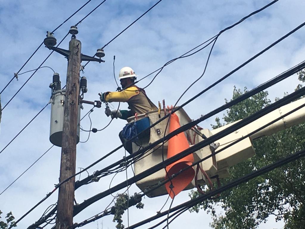 Eversource CT tweet media