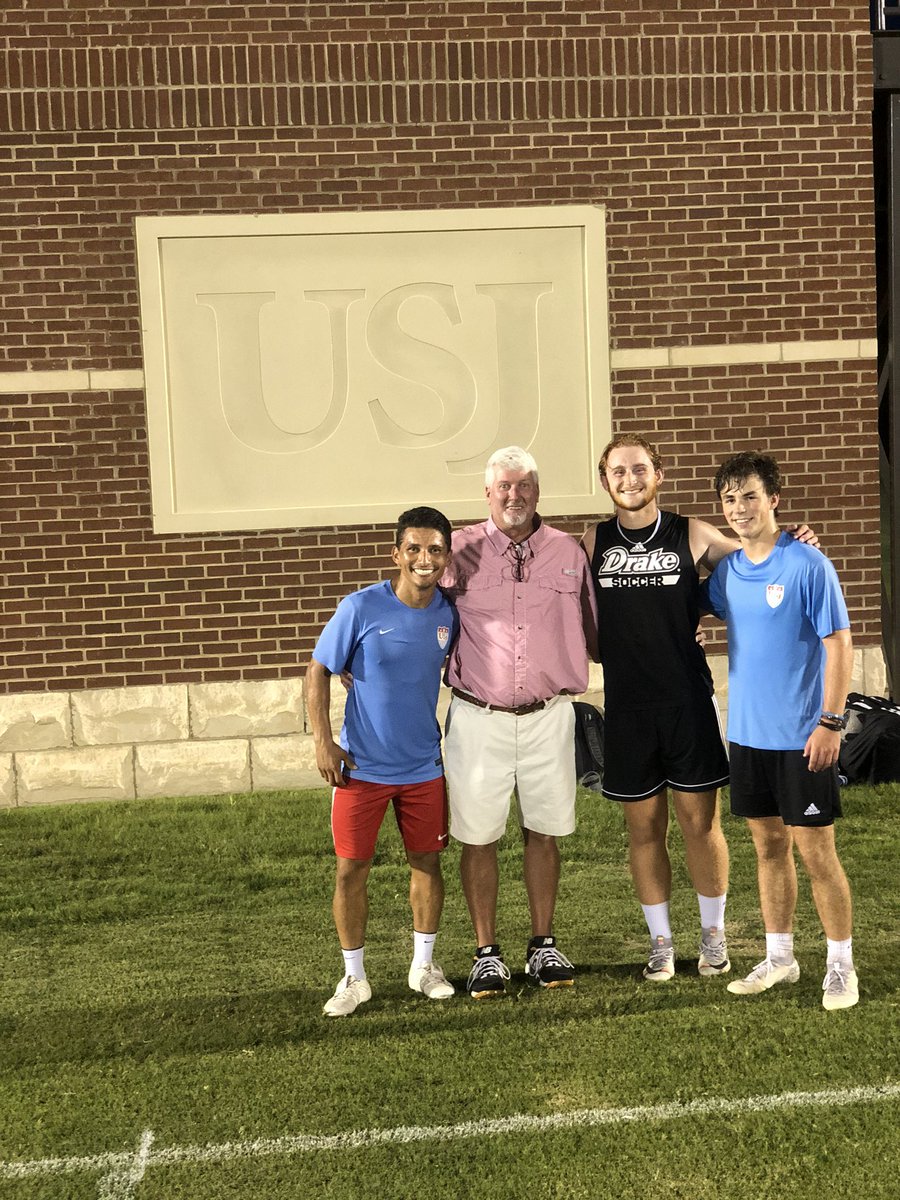 What makes <a href="/usjupperschool/">USJ Upper School</a> so special?People.It’s always about people. Great to have one of the best out tonight <a href="/tinker_scott/">Scott Tinker 🥋</a> videoing practice.He got to see <a href="/WillPucek/">Will Pucek</a> and <a href="/Jack_Edwards05/">Jack Edwards</a> getting ready for their college seasons 🤞 <a href="/DrakeMensSoccer/">Drake Men's Soccer</a> <a href="/WoffordMSOC/">Wofford Men's Soccer</a>